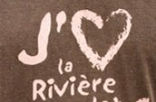 Un t-shirt populaire acheté par des gens qui veulent que la rivière Petitcodiac soit restaurée.