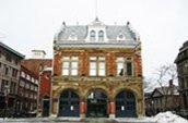 Centre d’histoire de Montréal (ancienne caserne Place D’Youville)

La caserne fut construite en 1903. On remarque une inspiration flamande pour son architecture.